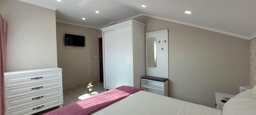 Casa Leahu Bed & Breakfast Байле Уну Май Екстериор снимка