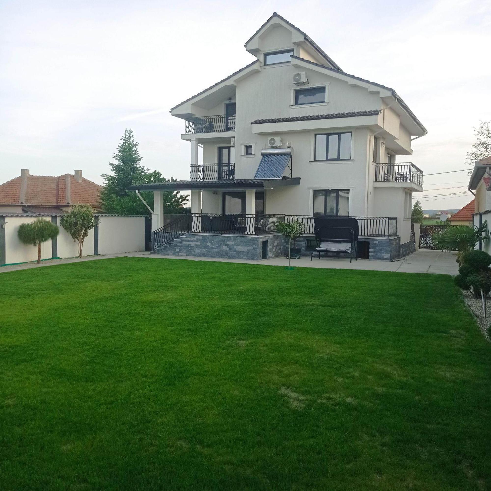 Casa Leahu Bed & Breakfast Байле Уну Май Екстериор снимка